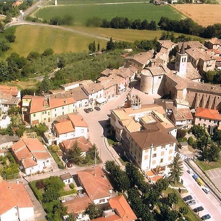Angolo Del Gelsomino Castel Ritaldi Buitenkant foto