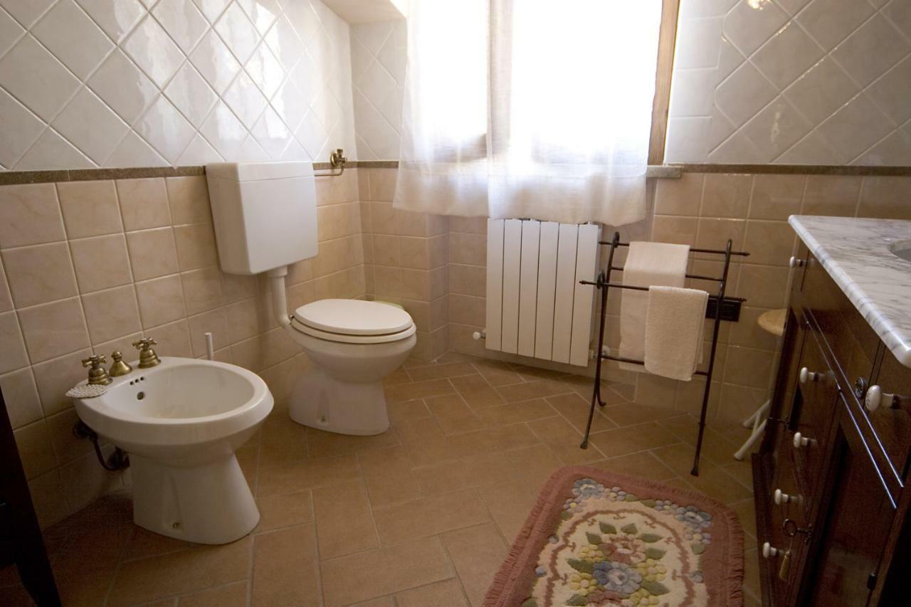 Angolo Del Gelsomino Castel Ritaldi Buitenkant foto