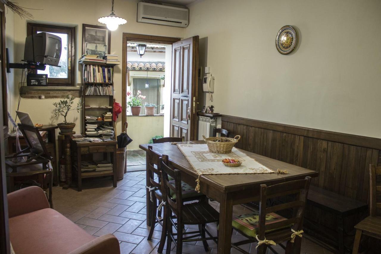 Angolo Del Gelsomino Castel Ritaldi Buitenkant foto