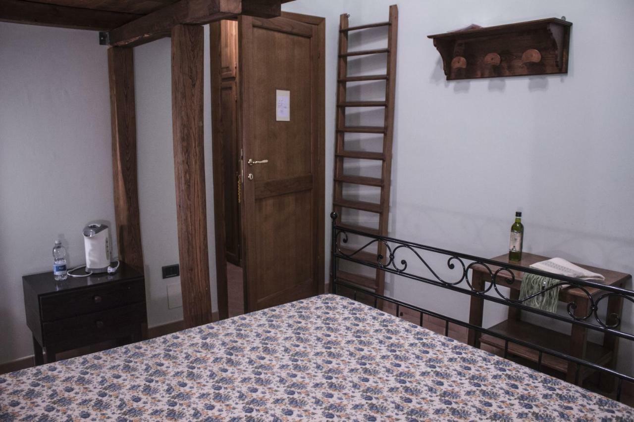 Angolo Del Gelsomino Castel Ritaldi Buitenkant foto