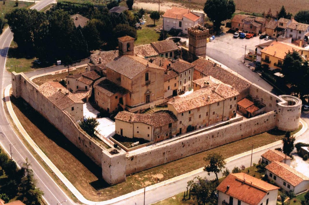 Angolo Del Gelsomino Castel Ritaldi Buitenkant foto